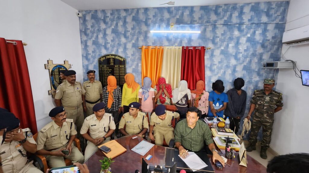 हिंदपीढ़ी, कोतवाली, सुखदेव नगर और रातू थाना क्षेत्र से 8 वाहन चोर गिरफ्तार, 10 वाहन भी बरामद