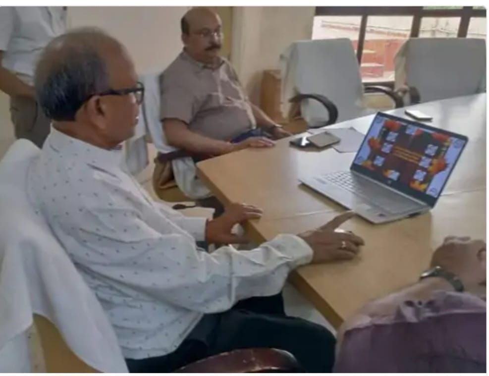 11वीं की रिजल्ट में रांची 23वें स्थान के साथ सबसे निचले पायदान पर | कोडरमा जिला नंबर-1 कोडरमा 11वीं के रिजल्ट में नंबर वन | रांची 23वें स्थान के साथ सबसे निचले पायदान पर