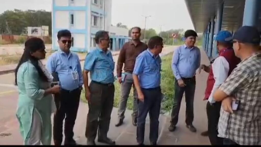 दिल्ली, कोलकता व रांची से आई टीम बोकारो एयरपोर्ट का जायजा लिया