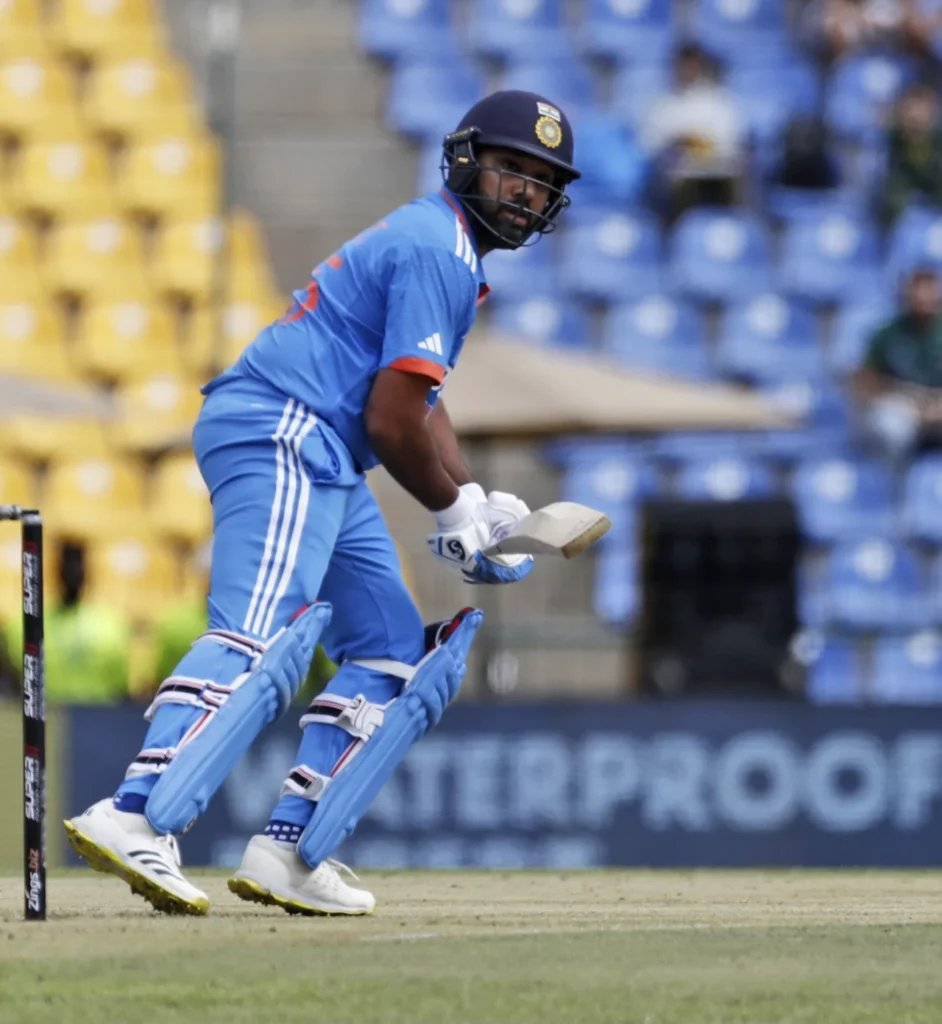 Super Mahamuqabala: India-Pakistan match stopped due to rain. India's score 15\0 in 4.2 overs