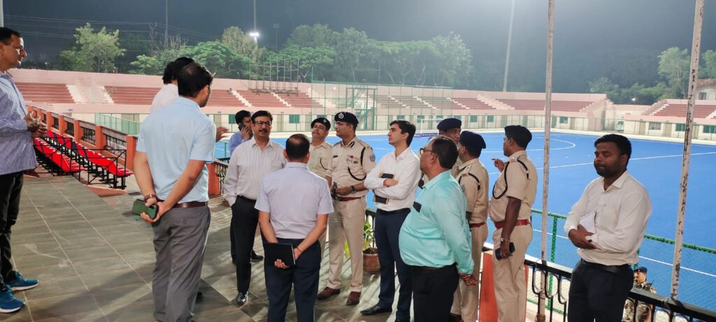 रांची में 27 से खेले जाने वाले महिला एशियन हॉकी चैंपियंस ट्रॉफी की तैयारी जोरों पर | अपर मुख्य सचिव ने स्टेडियम का मुआयना किया Jharkhand districts news | jharkhand latest news | jharkhand latest hindi news | jharkhand news box bharat