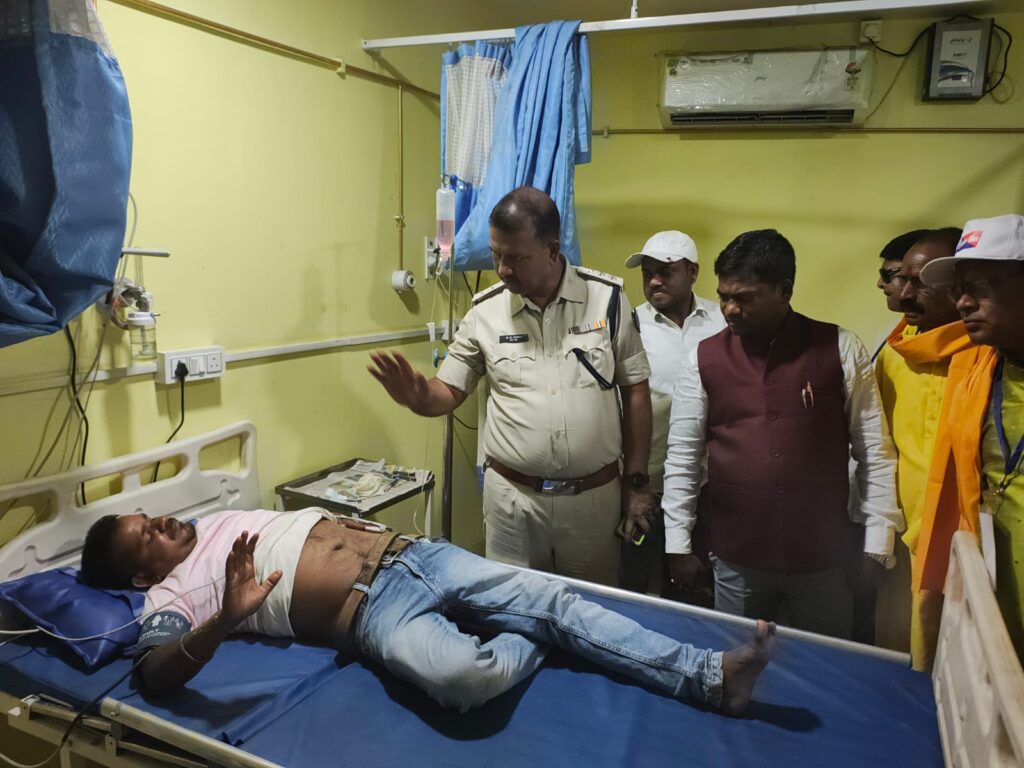 रामनवमी जुलूस के दौरान बोकारो में हाई टेंशन लाइन से झुलसे लोगों को अस्पताल में भर्ती कराया गया