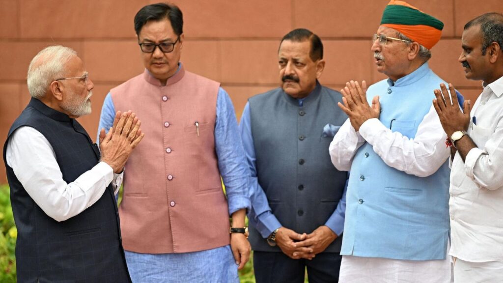 लोकसभा में संविधान संशोधन बिल 2026 पर चर्चा करते अमित शाह