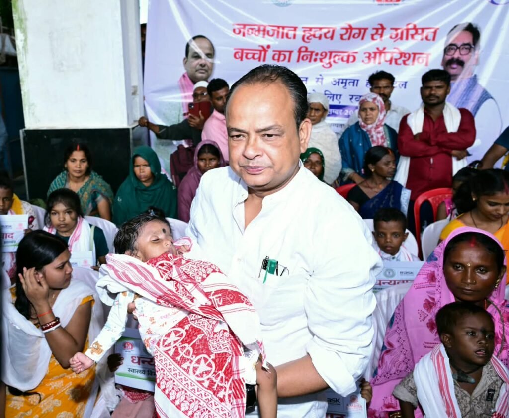 झारखंड के 26 गरीब बच्चे मुफ्त हृदय उपचार और सर्जरी के लिए कोच्चि रवाना